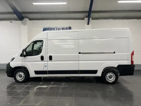 2025 Toyota Proace Max