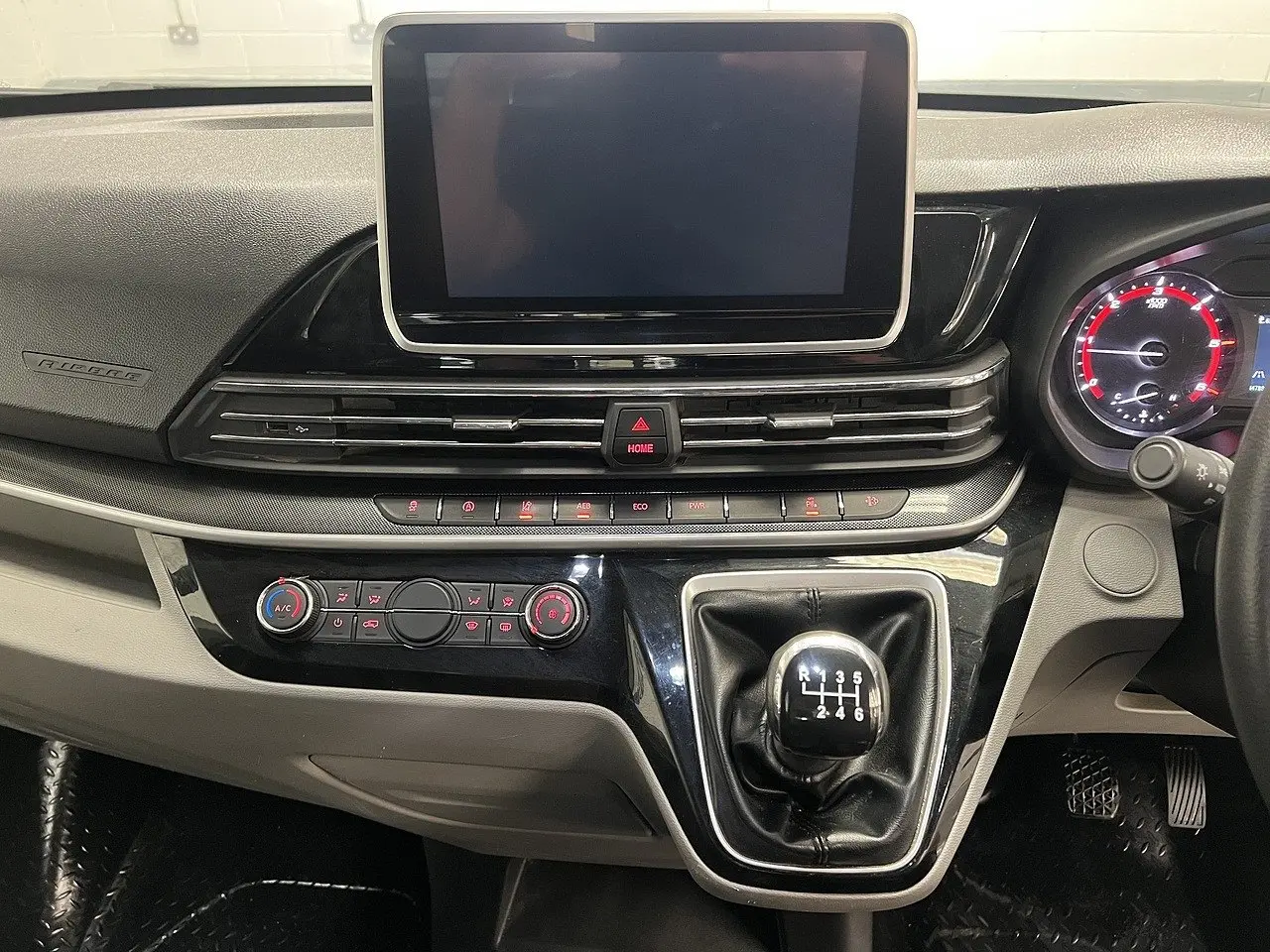 2023 Maxus Deliver 9, photo 8