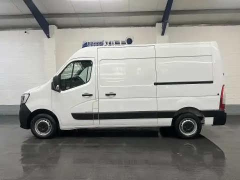 2023 Renault Master