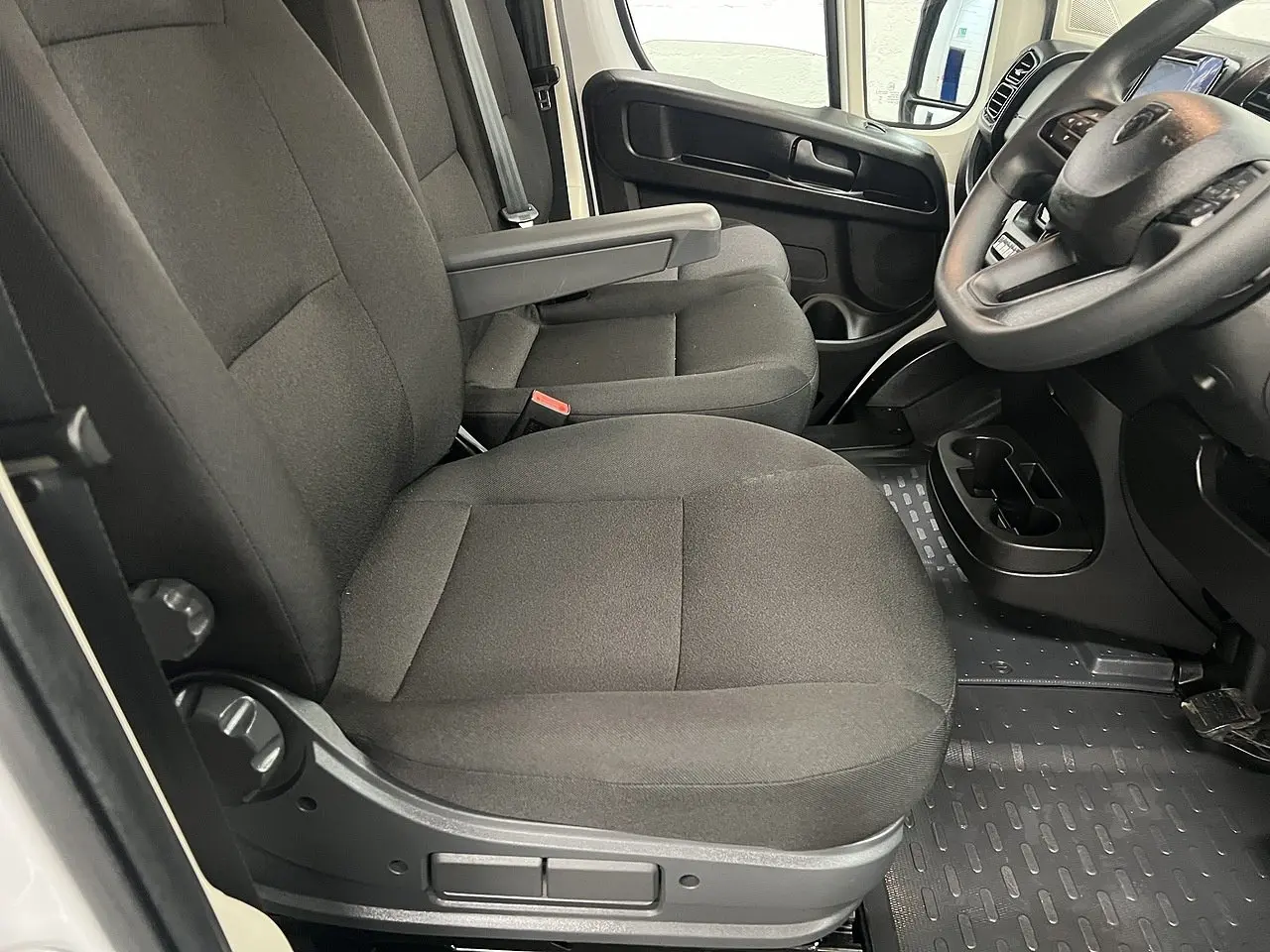 2025 Peugeot Boxer, photo 6