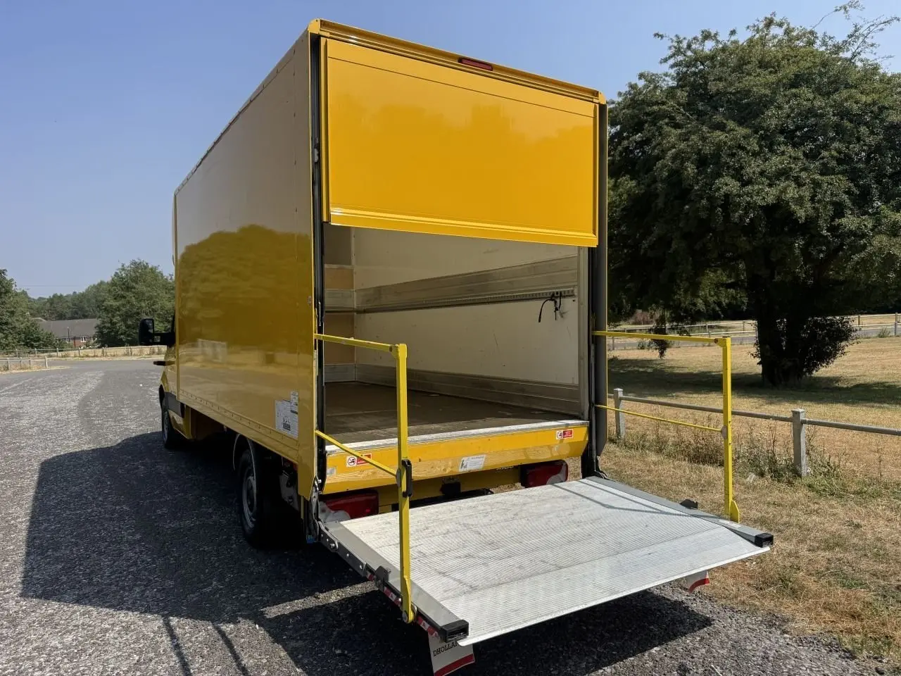 2020 Mercedes-Benz Sprinter, photo 3