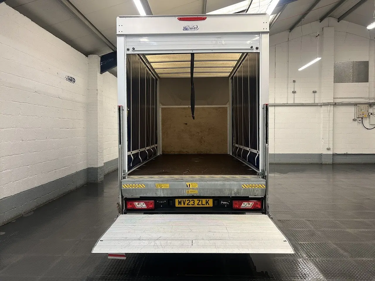 2023 Ford Transit, photo 2