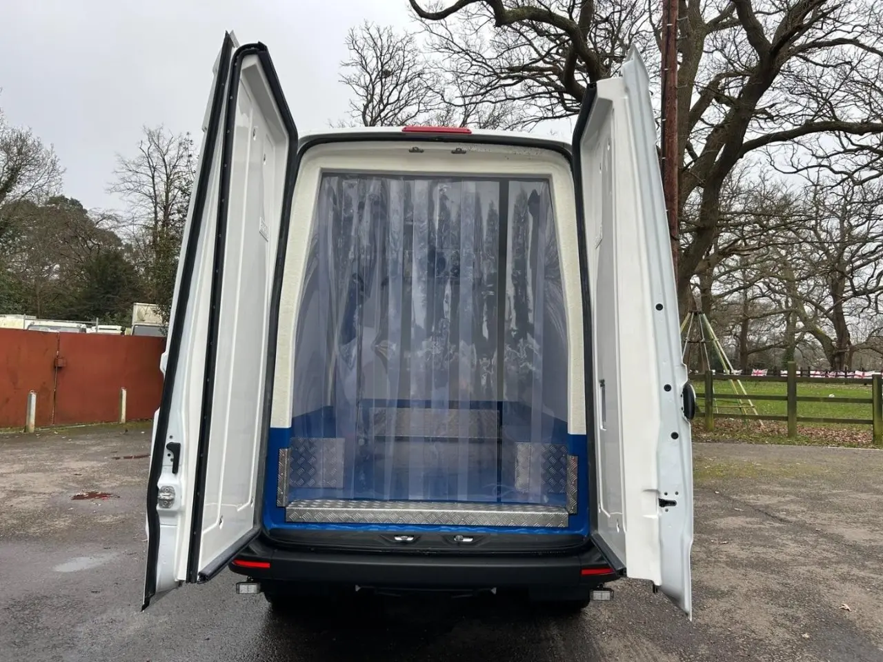 2023 Mercedes-Benz Sprinter, photo 2