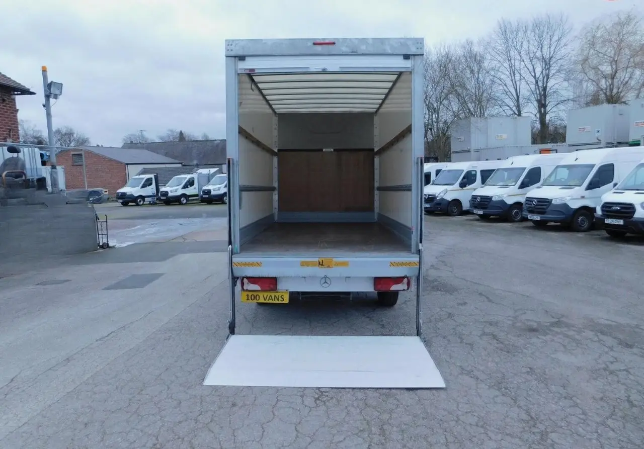 2022 Mercedes-Benz Sprinter, photo 2