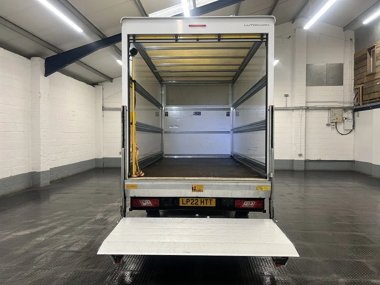 2022 Ford Transit, photo 2