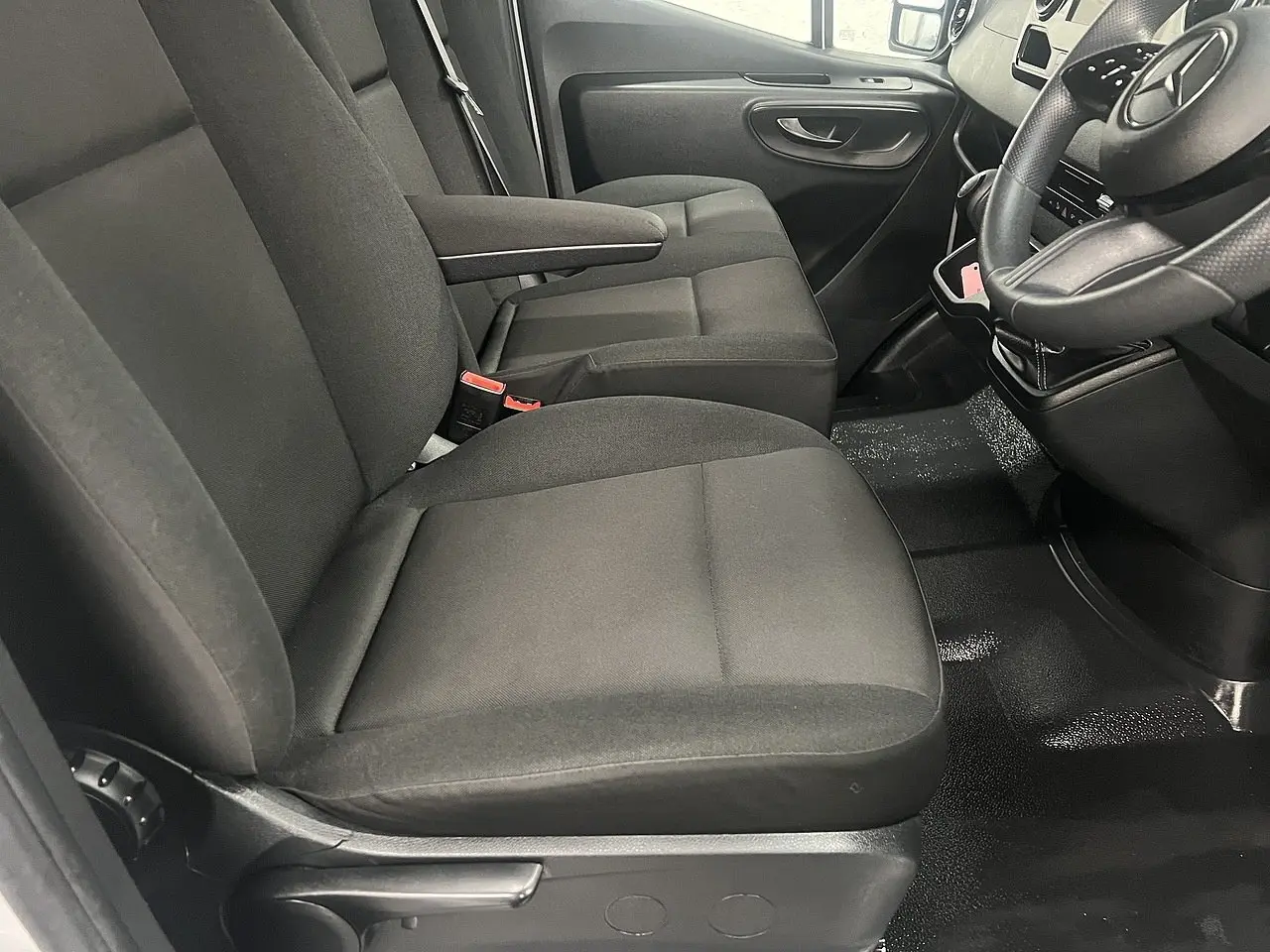 2025 Mercedes-Benz Sprinter, photo 6