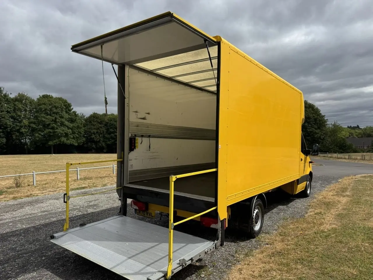 2020 Mercedes-Benz Sprinter, photo 2