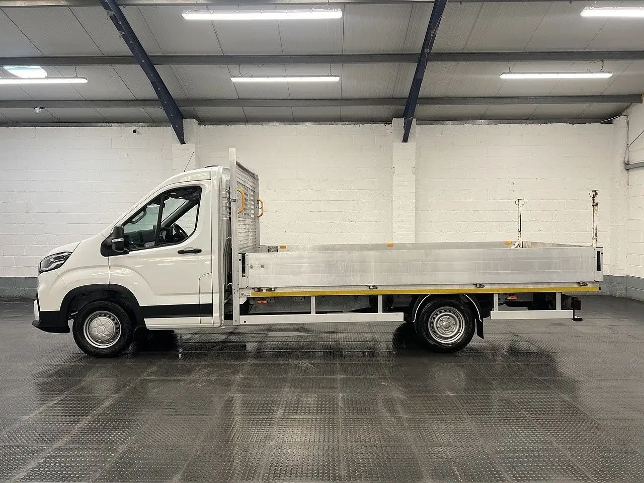 2023 Maxus Deliver 9
