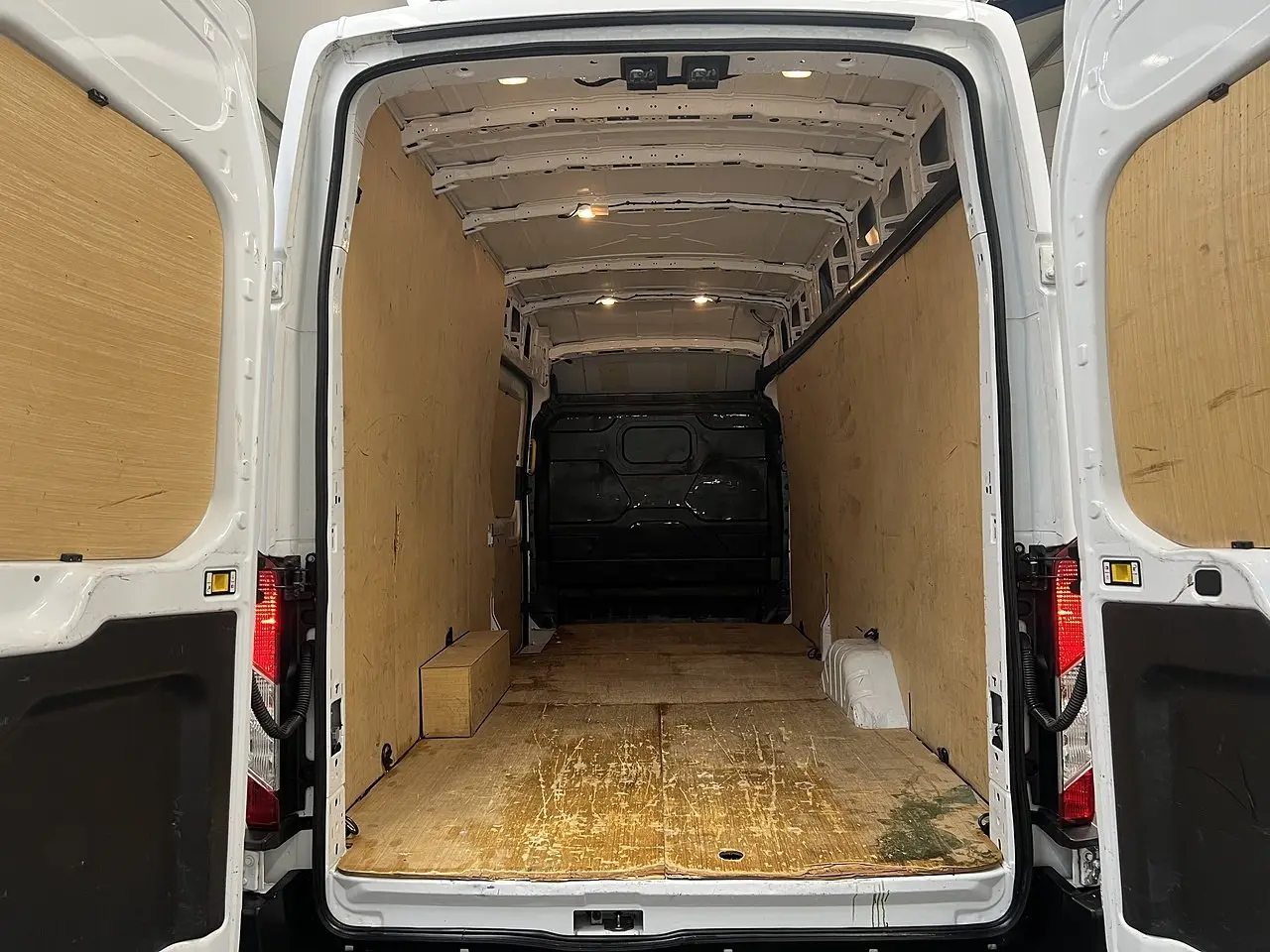 2023 Ford Transit, photo 3