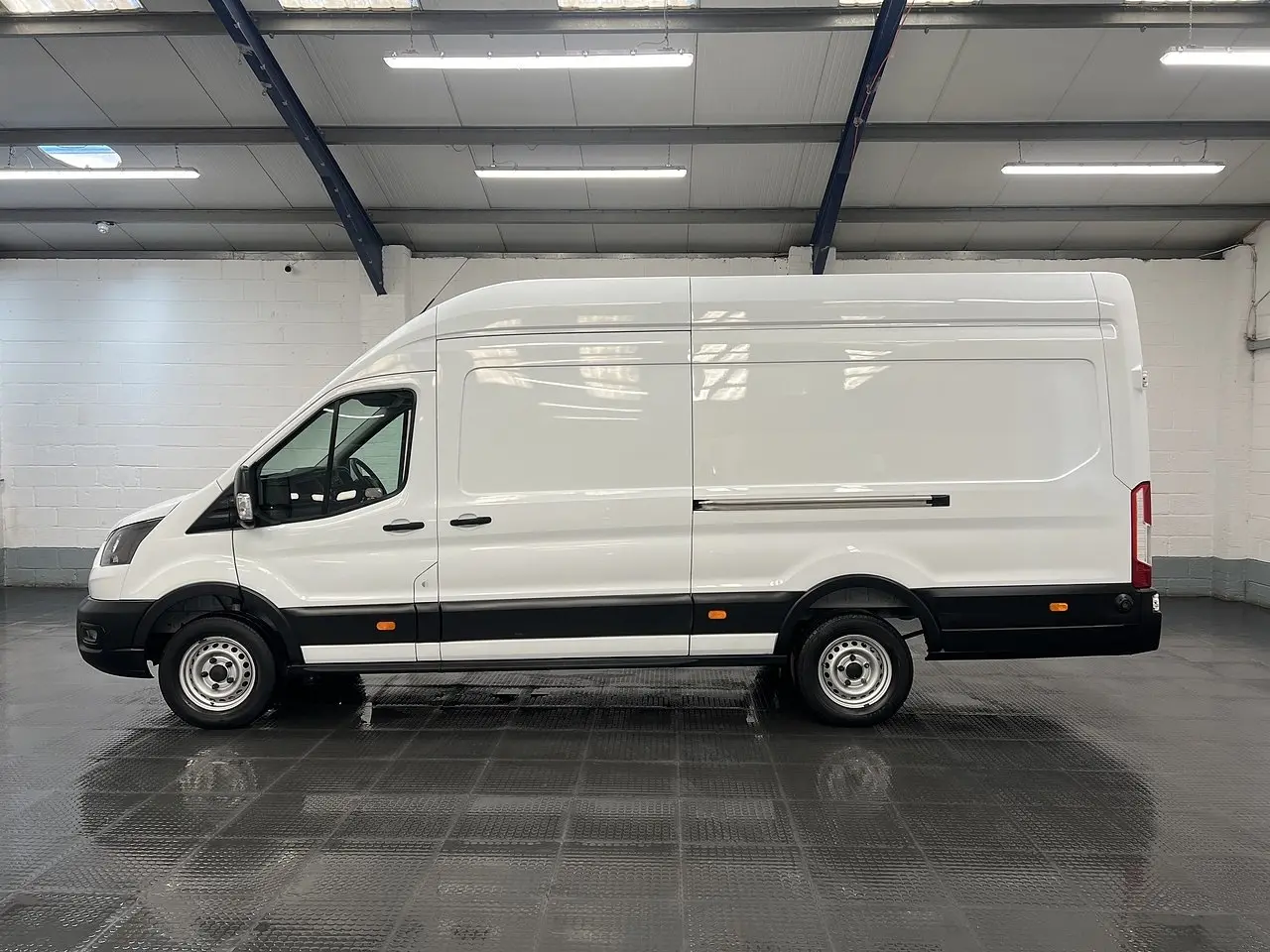 2023 Ford Transit
