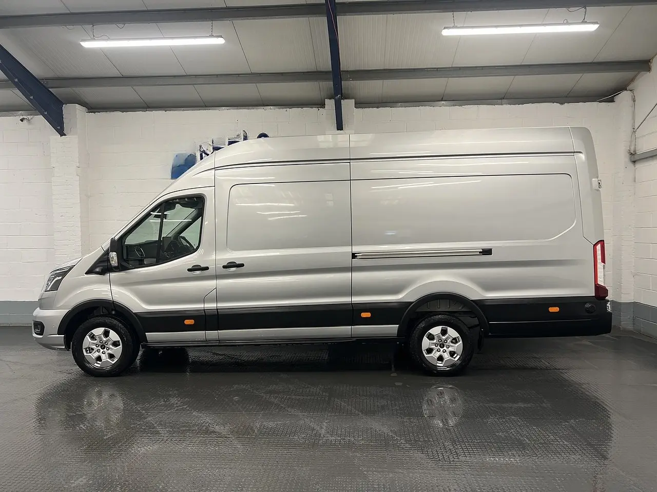 2025 Ford Transit