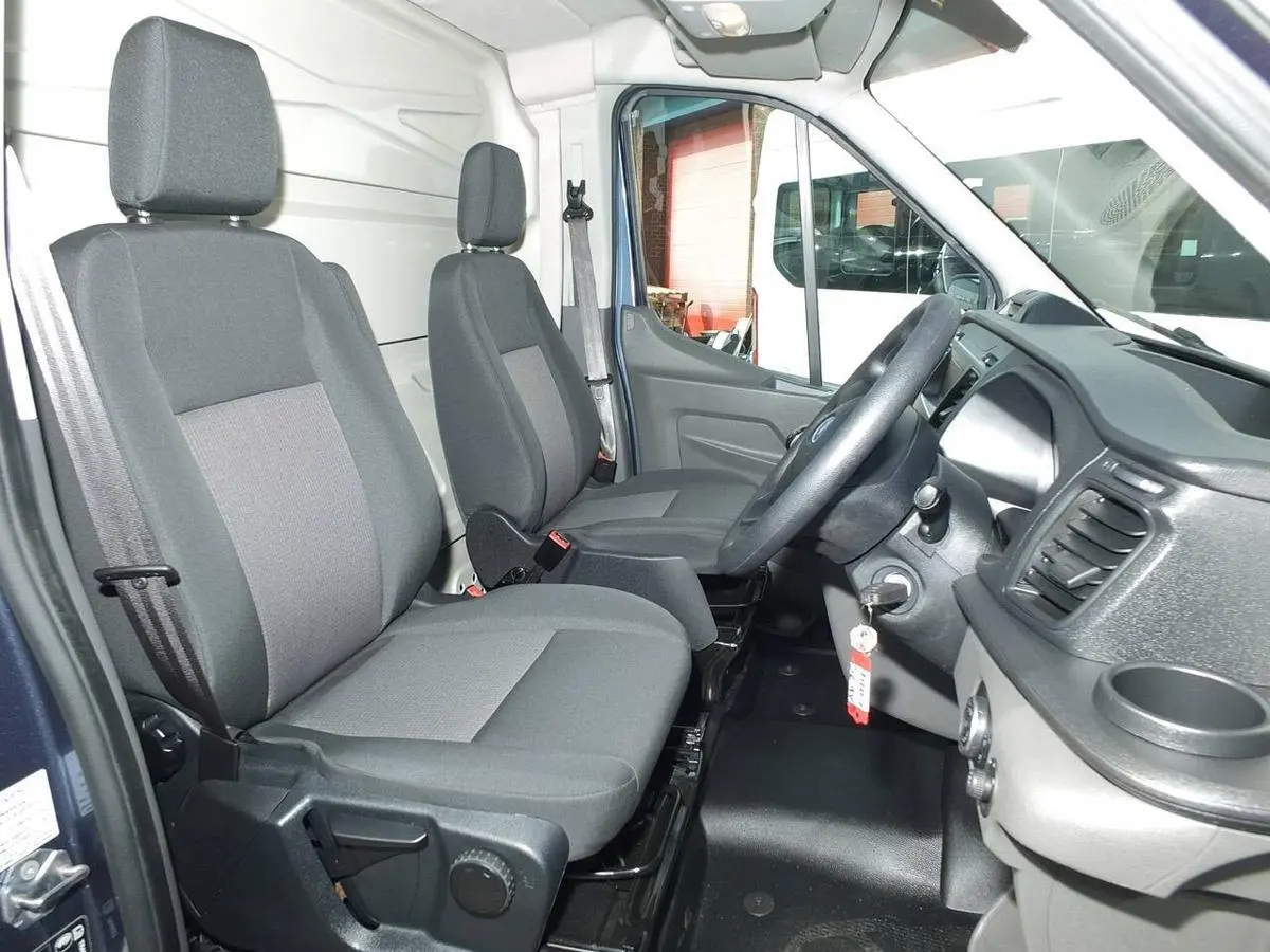 2025 Ford Transit, photo 8