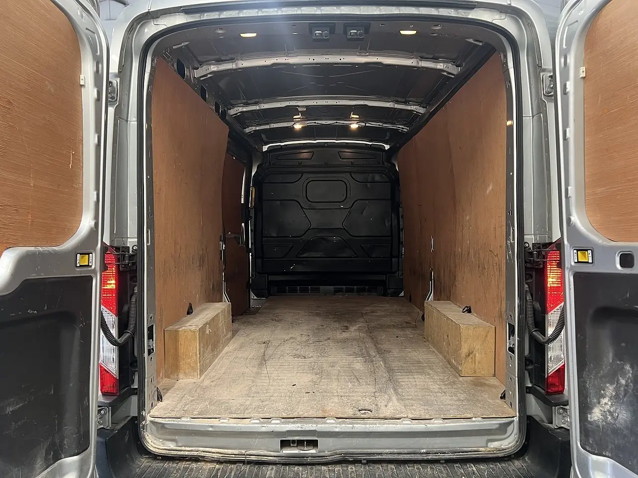2023 Ford Transit, photo 2