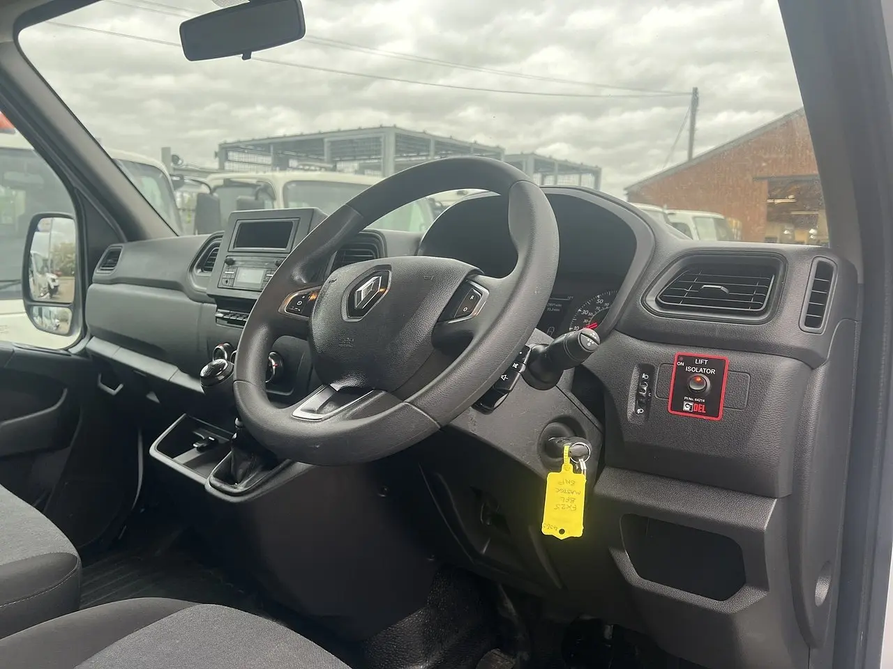 2025 Renault Master, photo 11