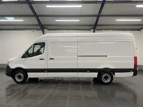 2025 Mercedes-Benz Sprinter