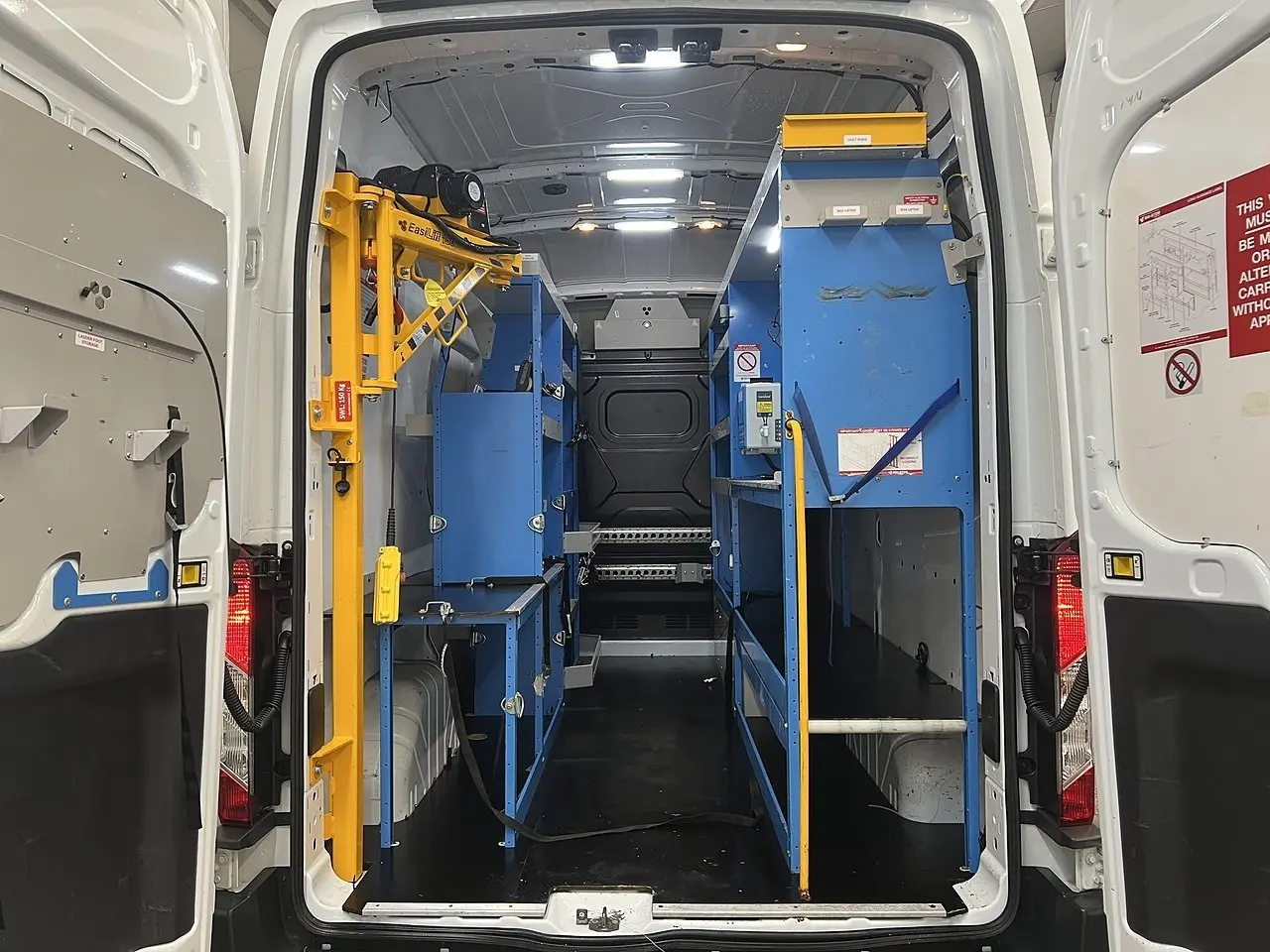 2019 Ford Transit, photo 2