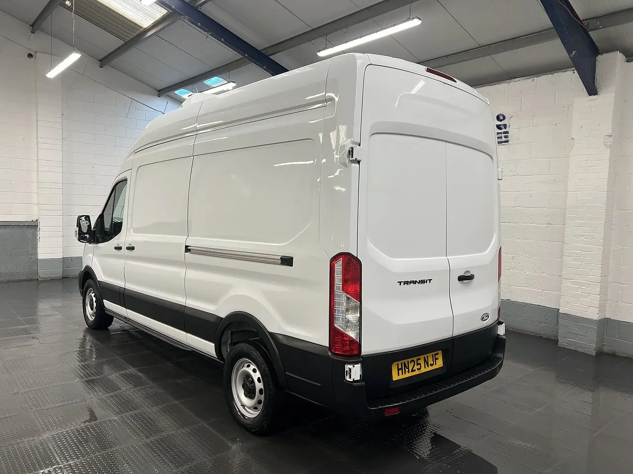 2025 Ford Transit, photo 5