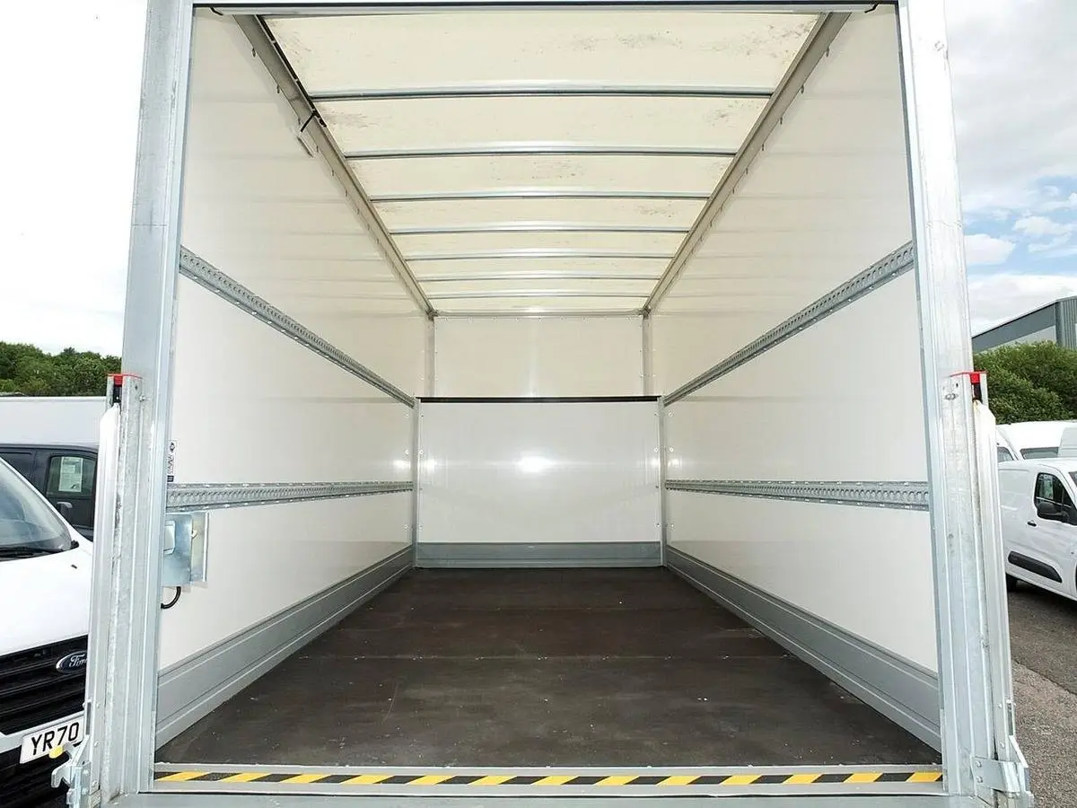 2023 Mercedes-Benz Sprinter, photo 3