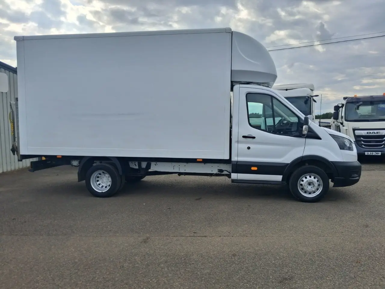 2022 Ford Transit, photo 2