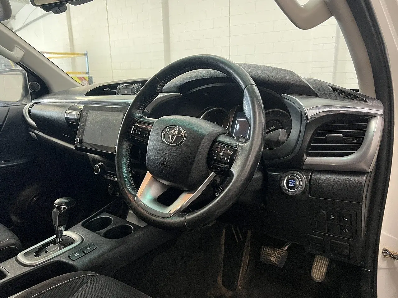 2021 Toyota Hilux, photo 3