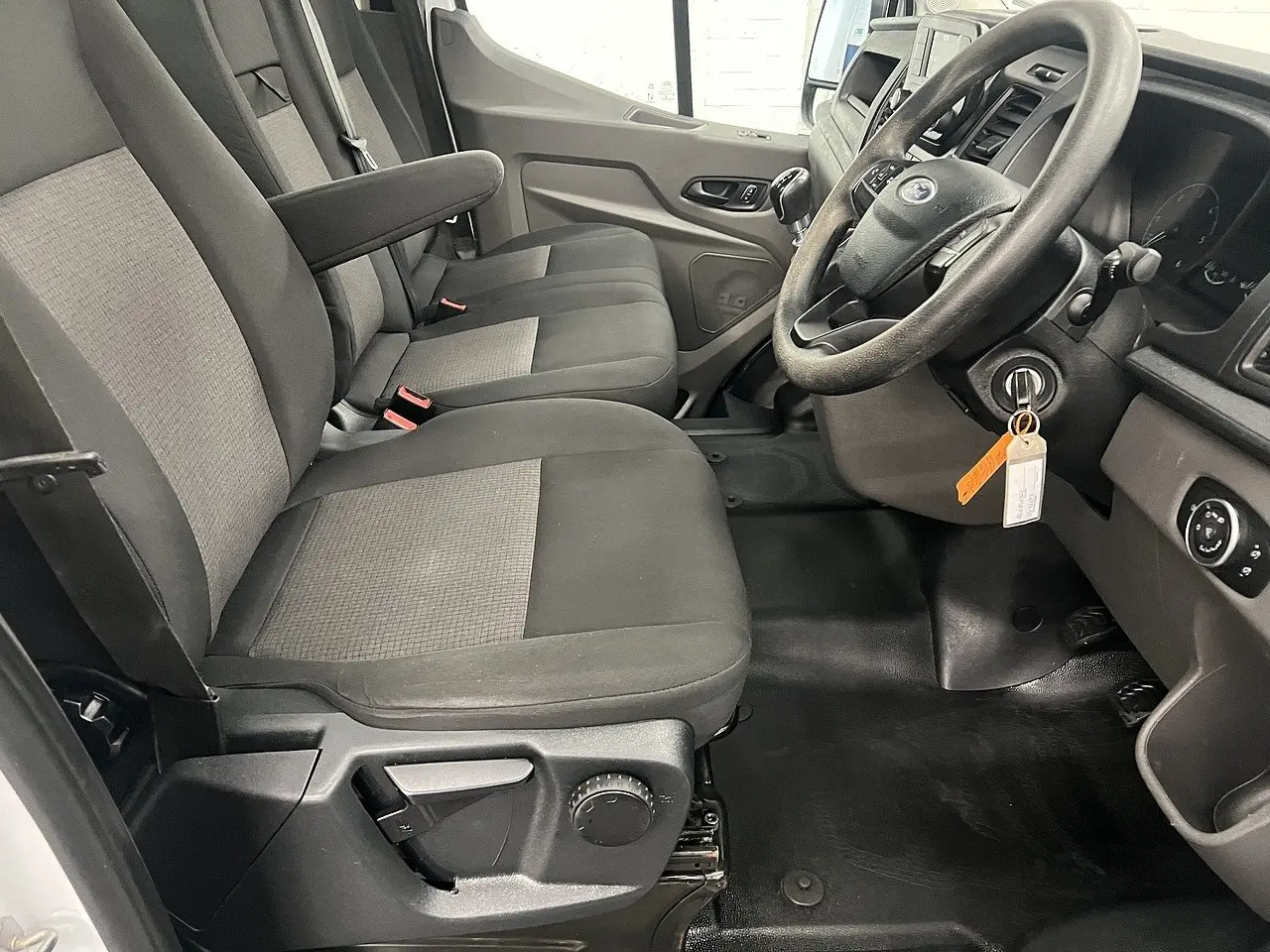 2022 Ford Transit, photo 7