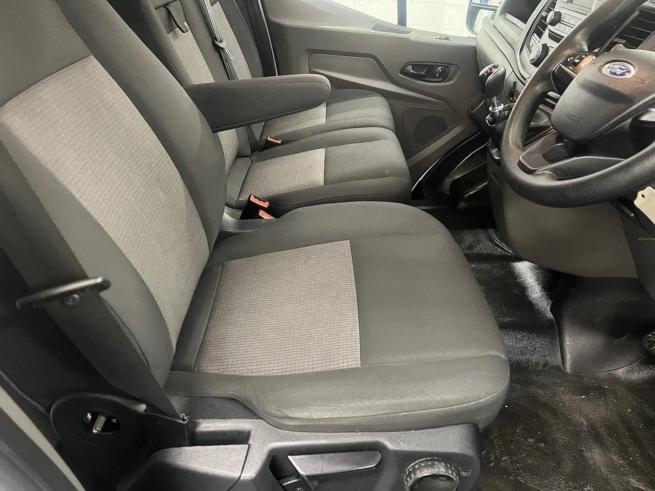 2022 Ford Transit, photo 8