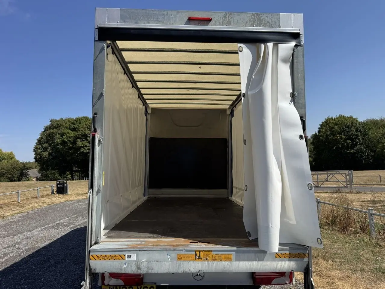 2022 Mercedes-Benz Sprinter, photo 2