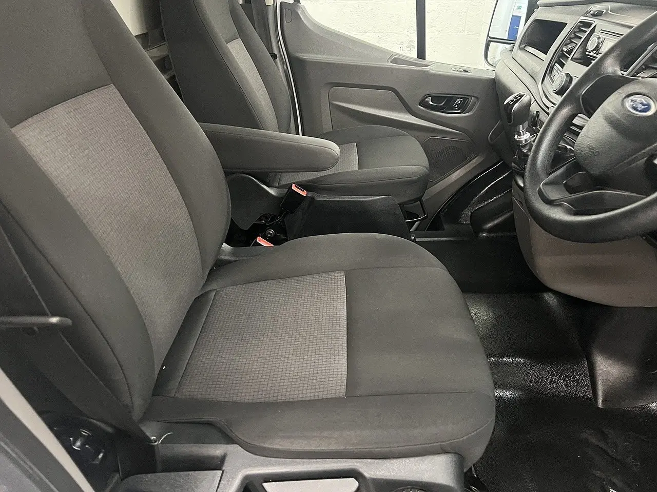 2022 Ford Transit, photo 7