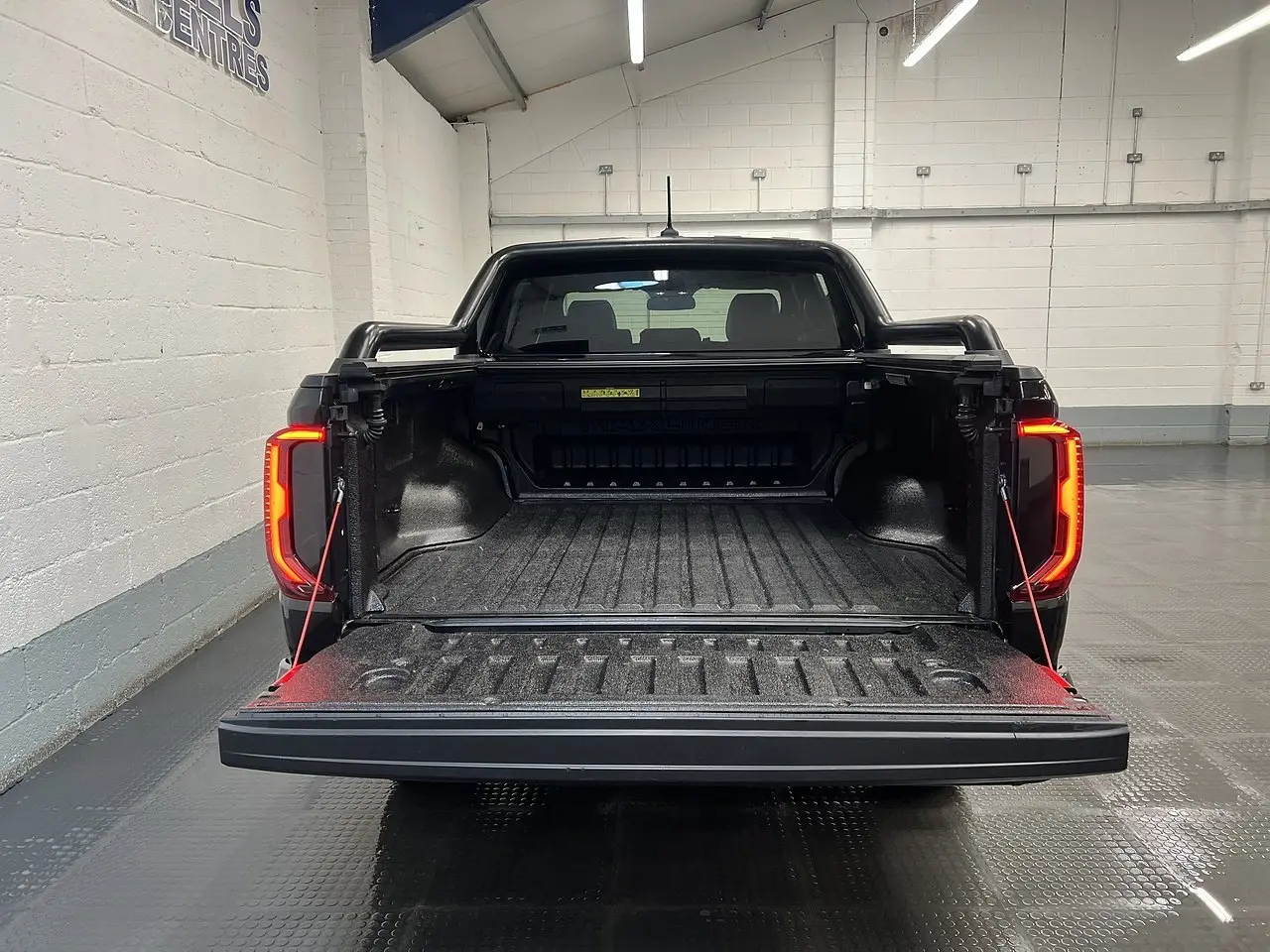 2024 Volkswagen Amarok, photo 2