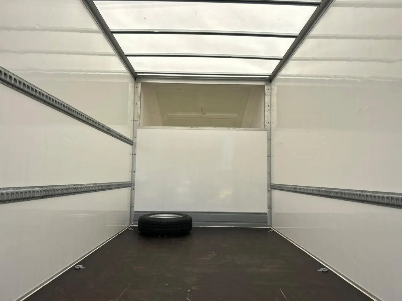 2025 Ford Transit, photo 3