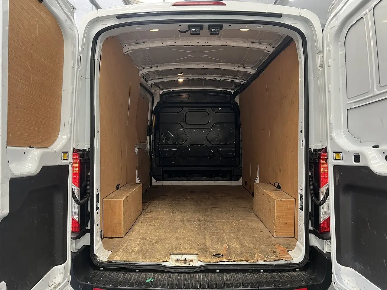 2023 Ford Transit, photo 2
