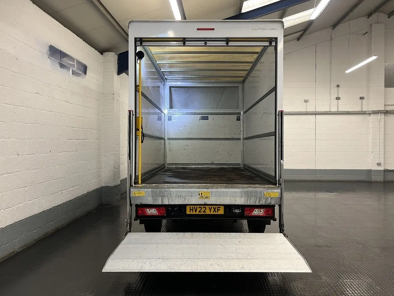 2022 Ford Transit, photo 2
