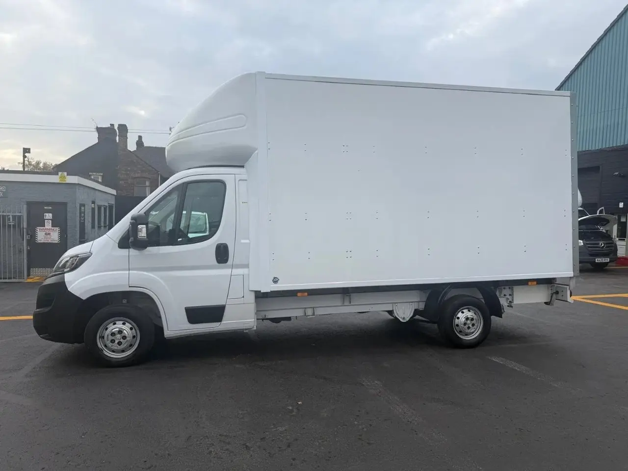 2023 Peugeot Boxer