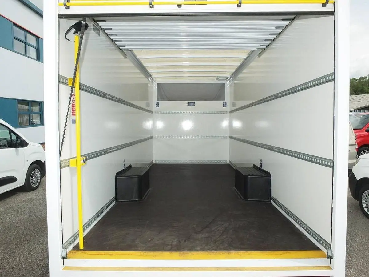 2025 Ford Transit, photo 2