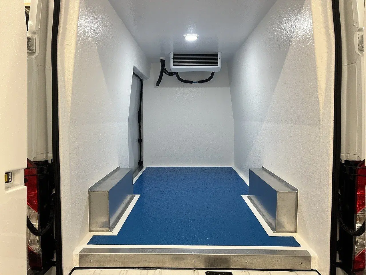 2025 Ford Transit, photo 2