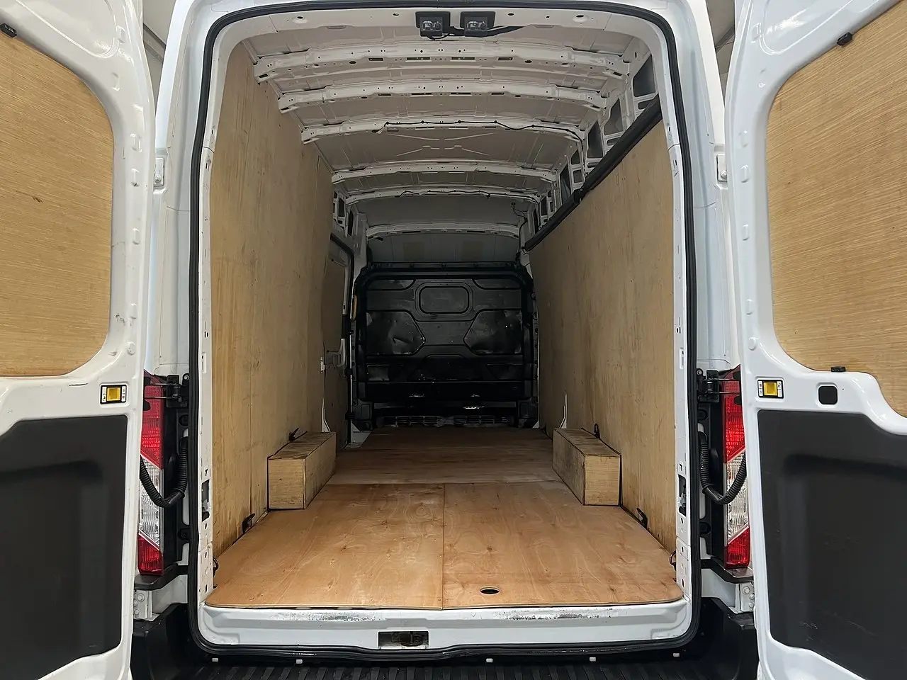 2023 Ford Transit, photo 3