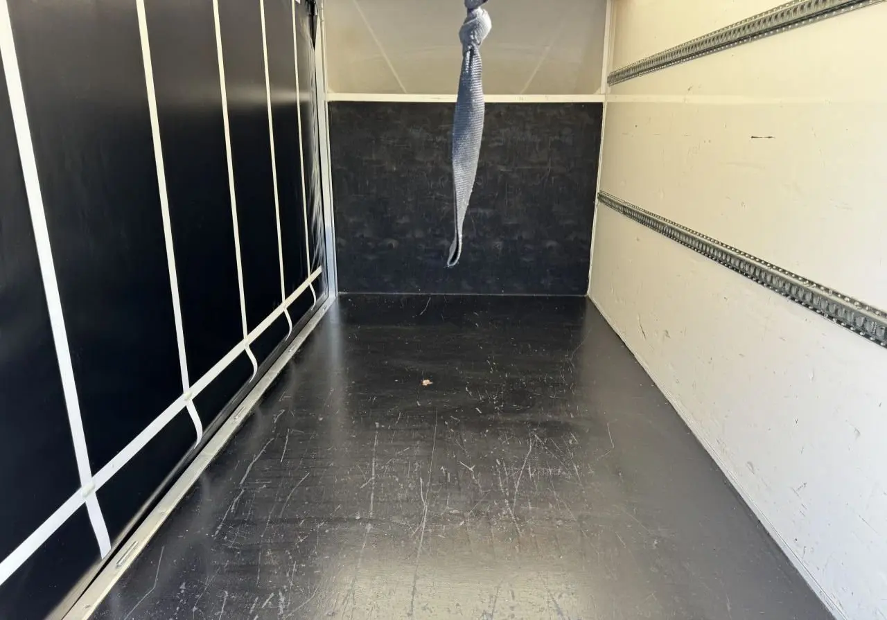 2022 Mercedes-Benz Sprinter, photo 3