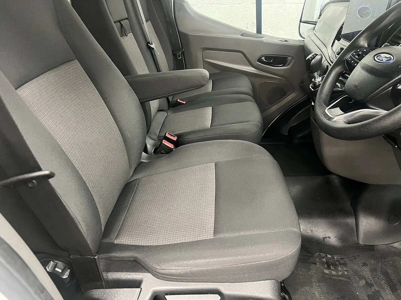 2025 Ford Transit, photo 6