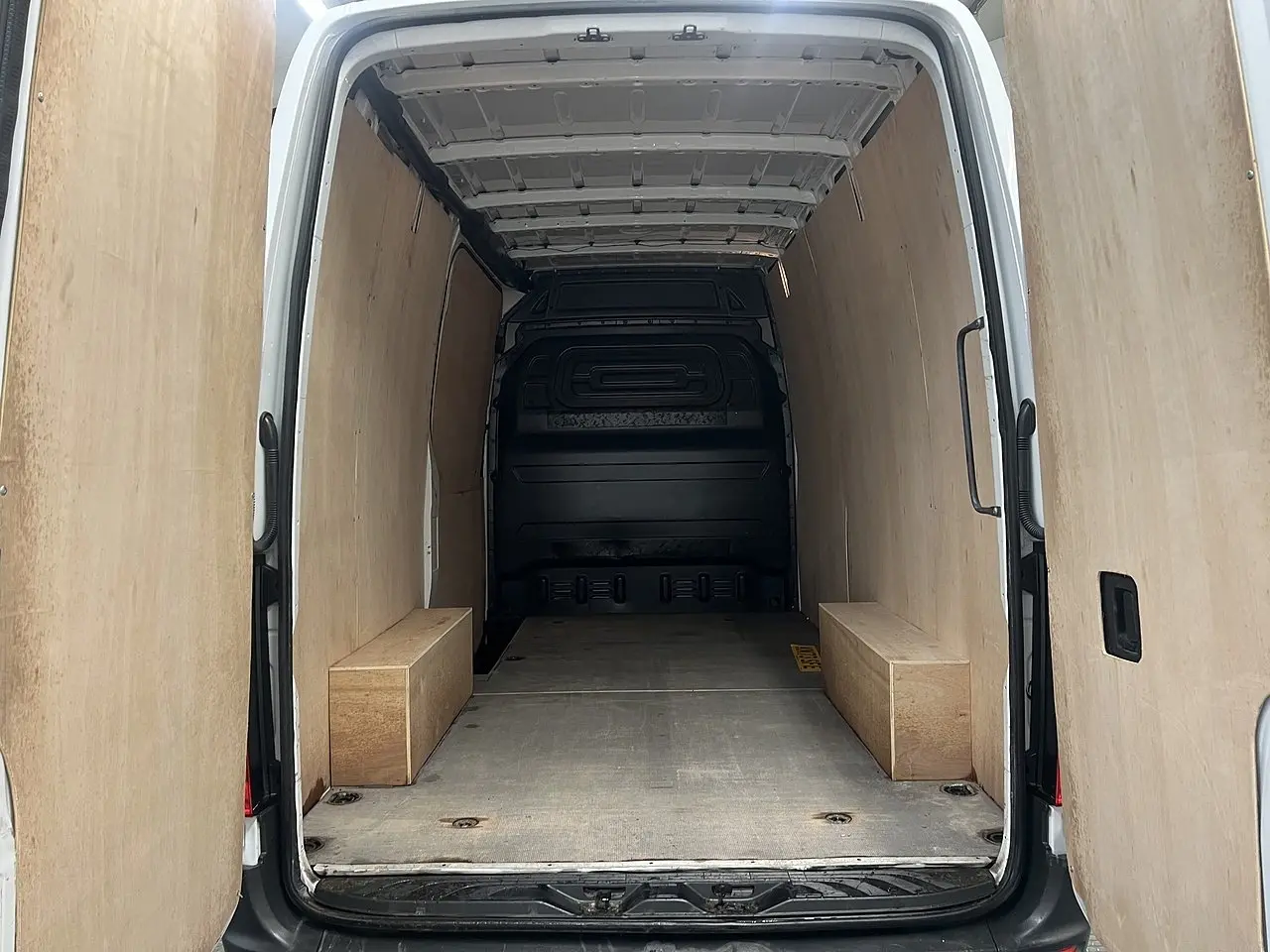 2023 Mercedes-Benz Sprinter, photo 3