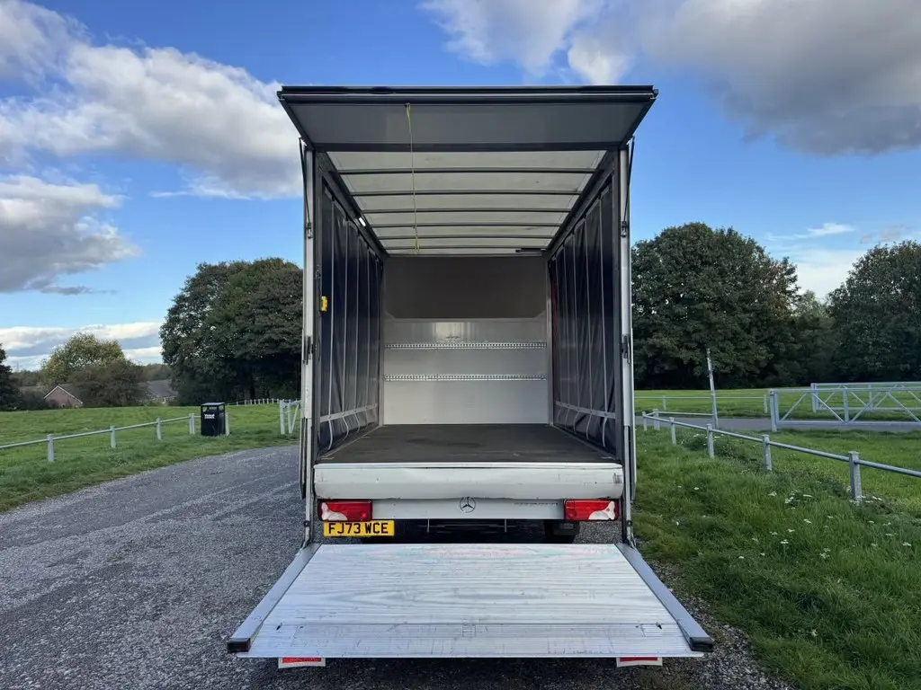 2023 Mercedes-Benz Sprinter, photo 2