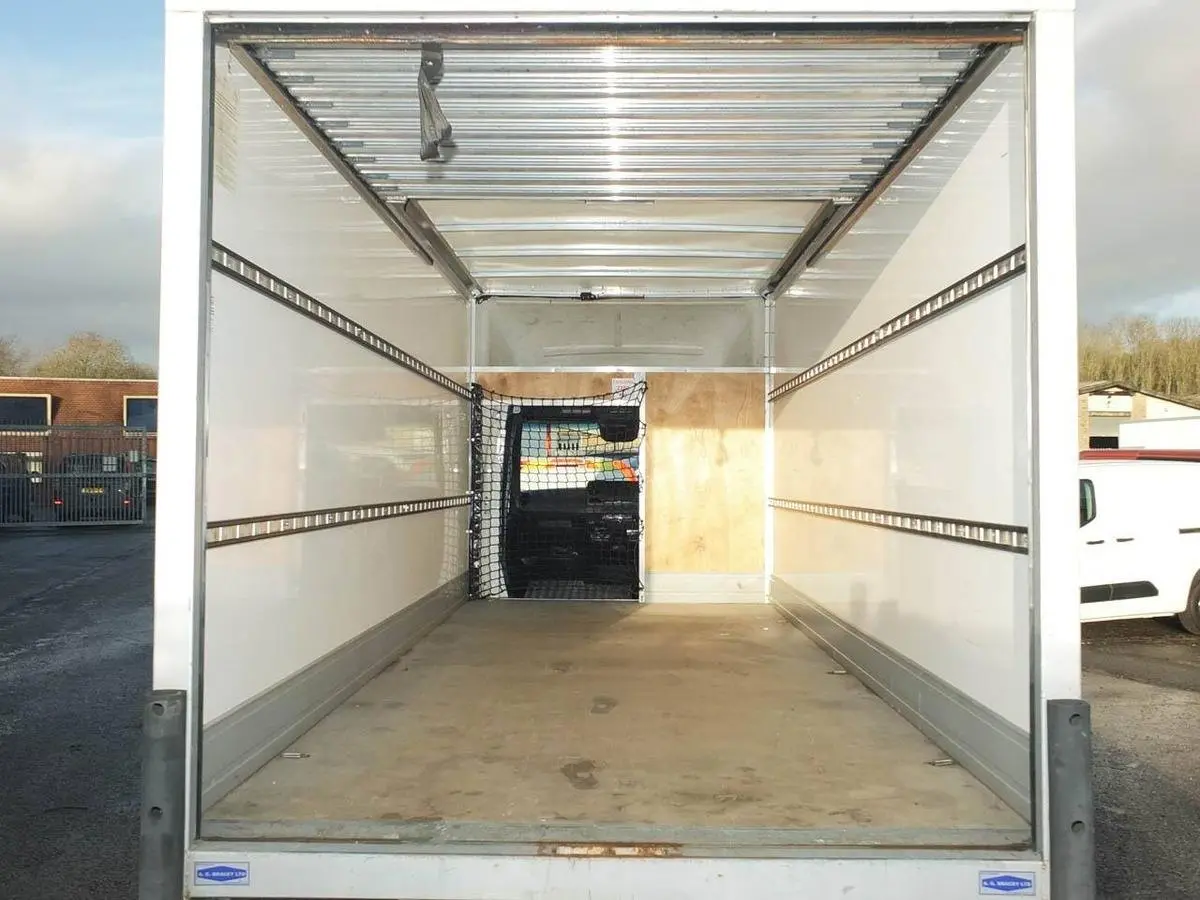2022 Mercedes-Benz Sprinter, photo 2