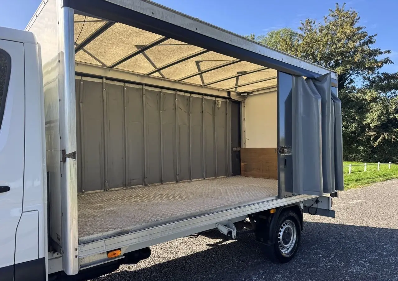 2023 Mercedes-Benz Sprinter, photo 2