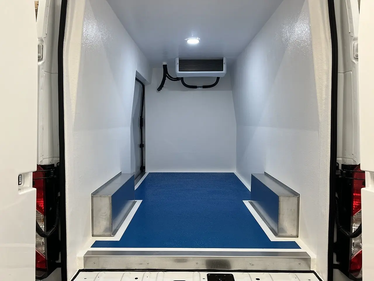 2025 Ford Transit, photo 2