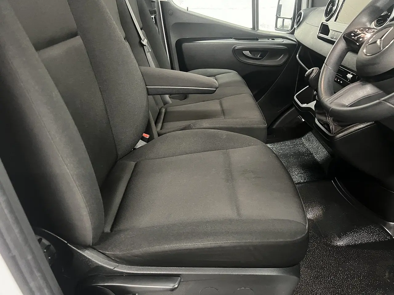 2025 Mercedes-Benz Sprinter, photo 6