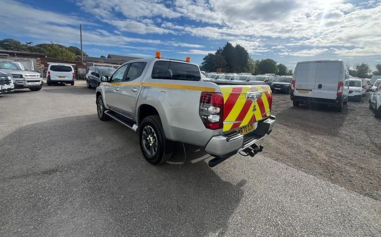 2020 Mitsubishi L200, photo 3