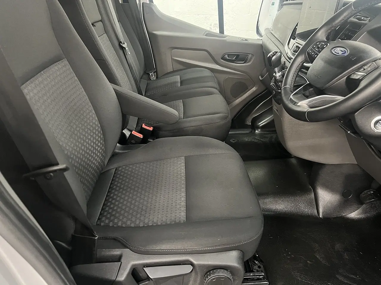 2025 Ford Transit, photo 6