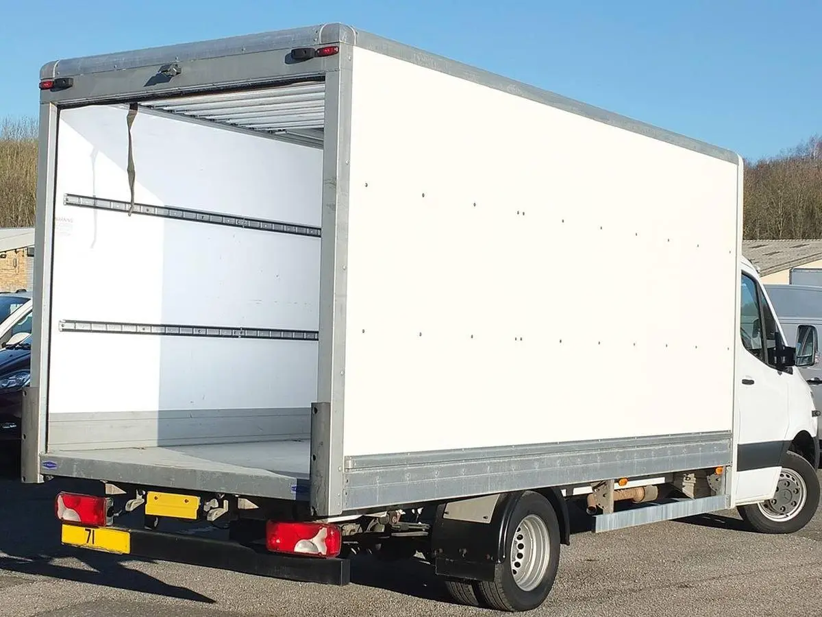 2022 Mercedes-Benz Sprinter, photo 2