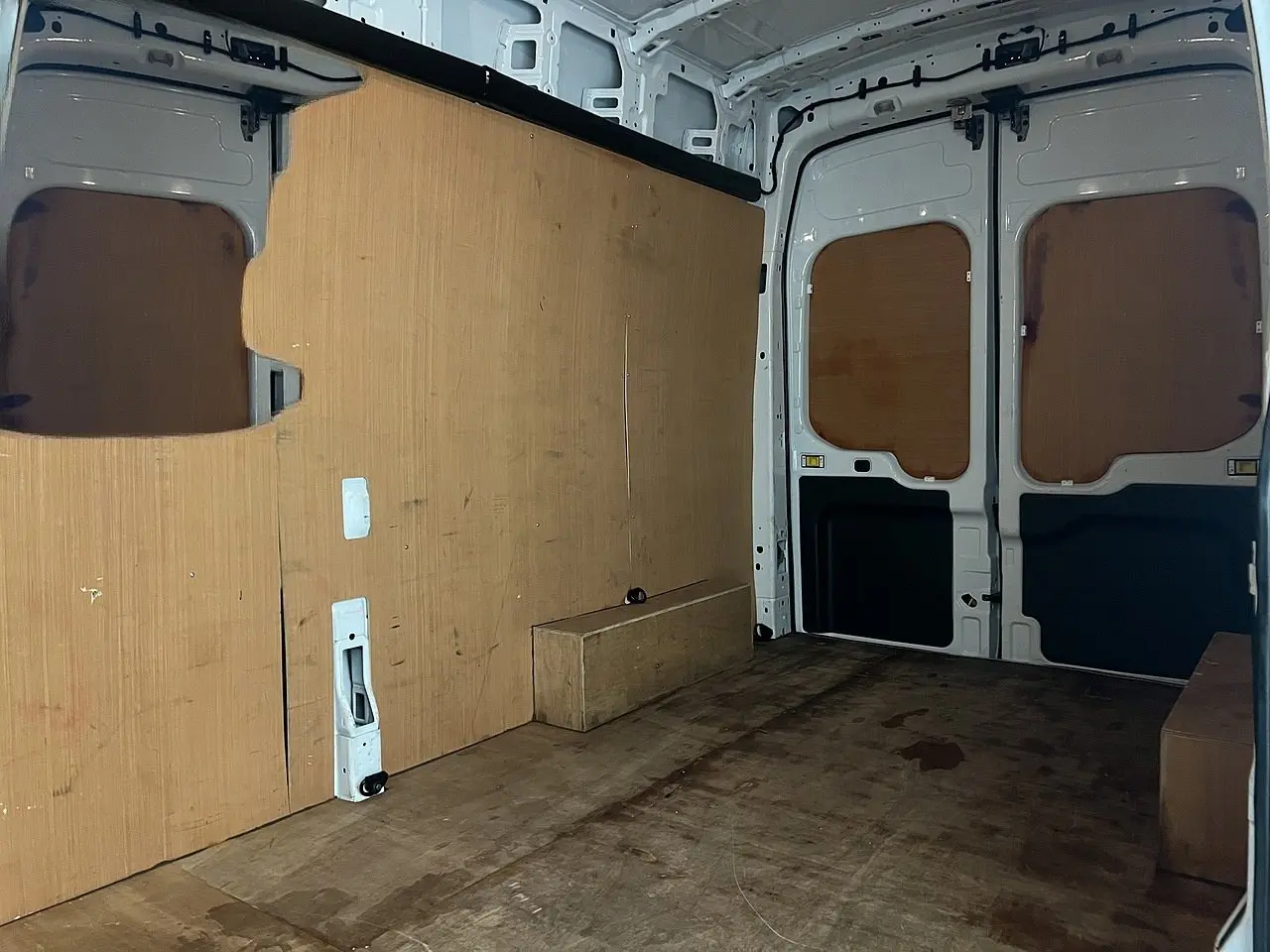 2025 Ford Transit, photo 2