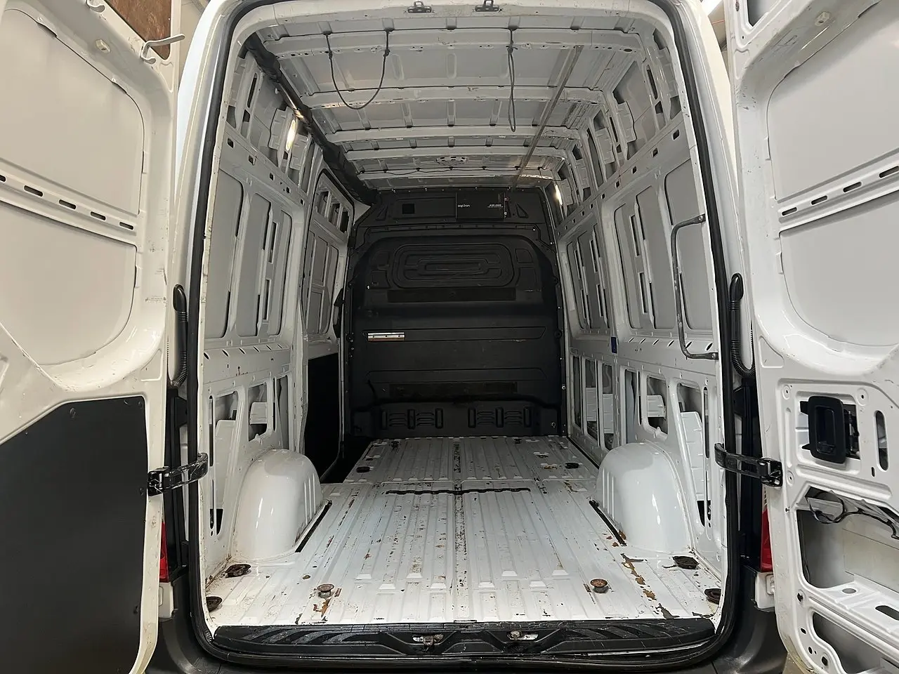 2022 Mercedes-Benz Sprinter, photo 3