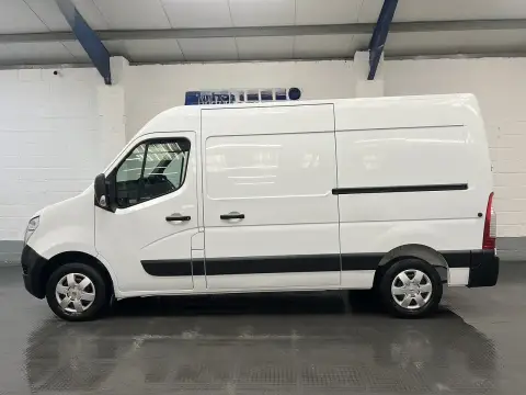 2023 Nissan Interstar